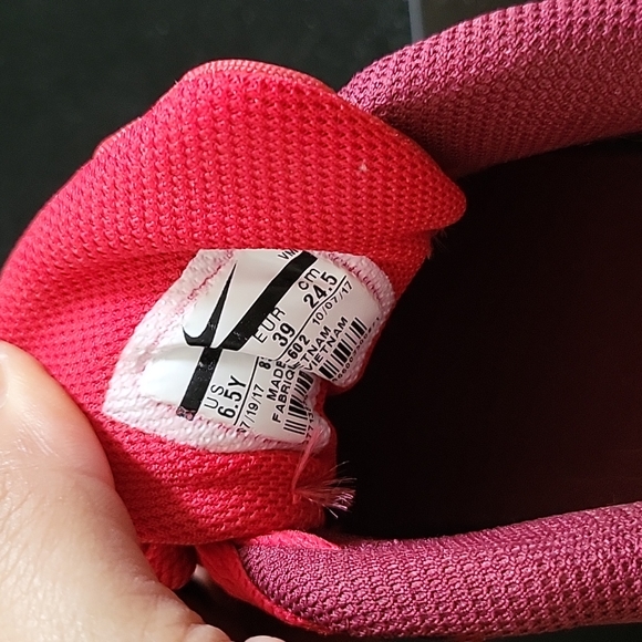 AIR MAX 90 LEATHER GS 'RED GOLD' Size 6.5y - Picture 8 of 9